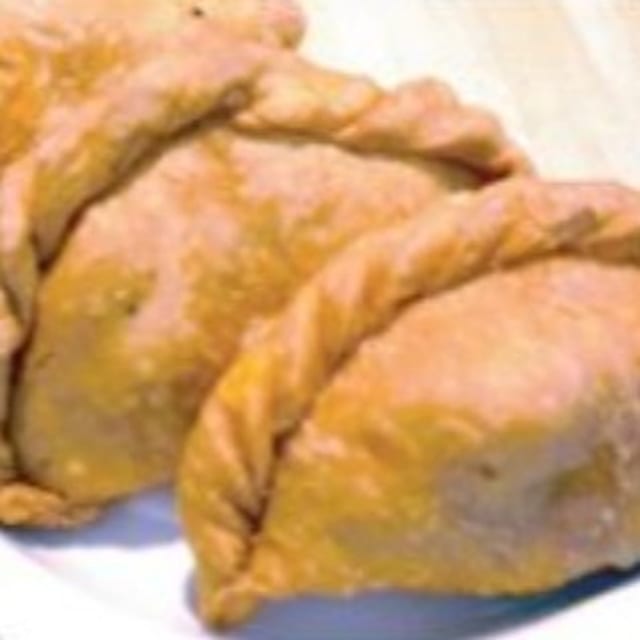 Curry Puff.
