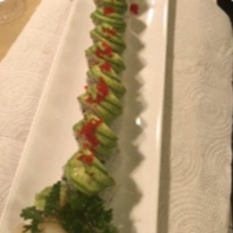 Delicious Dragon Roll Experience